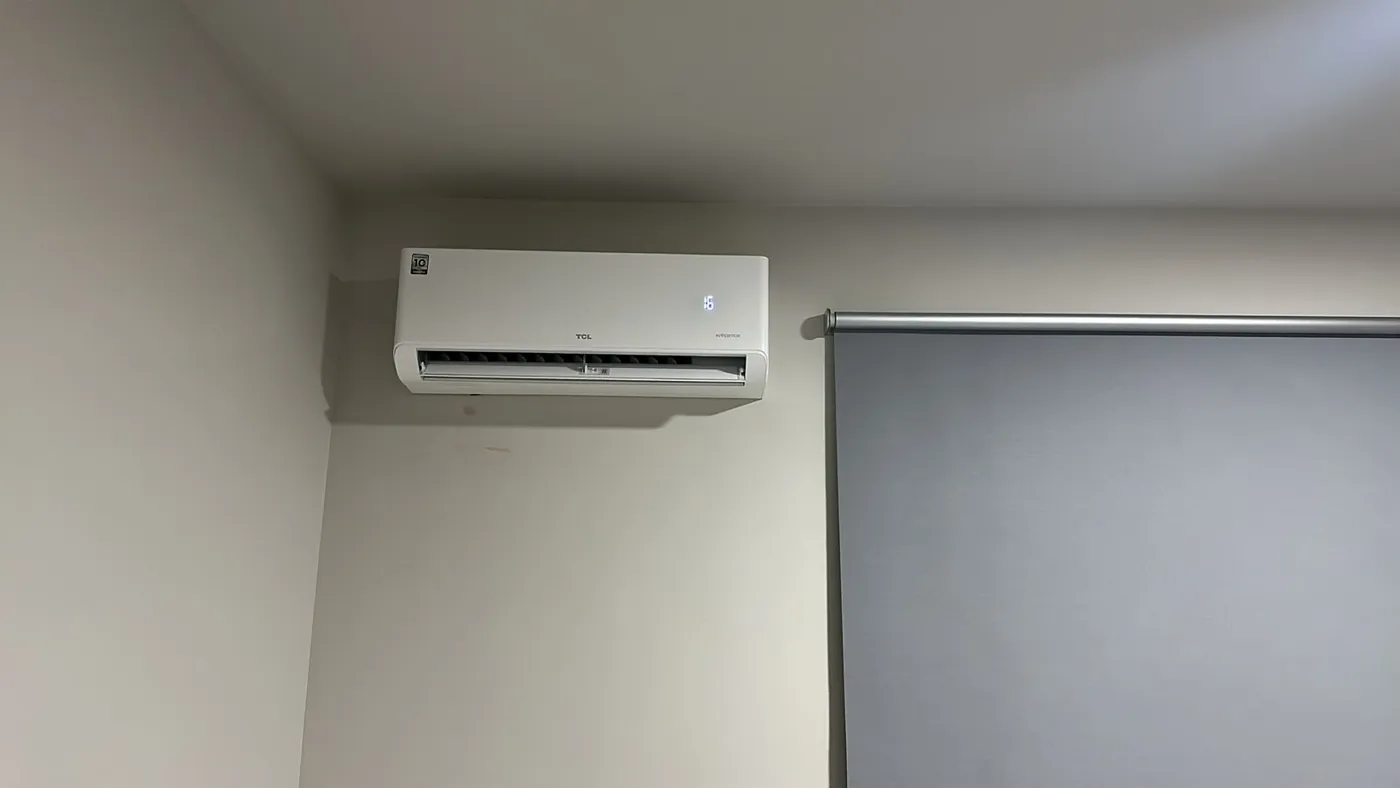 Ar-condicionado split instalado em sala residencial em Belo Horizonte